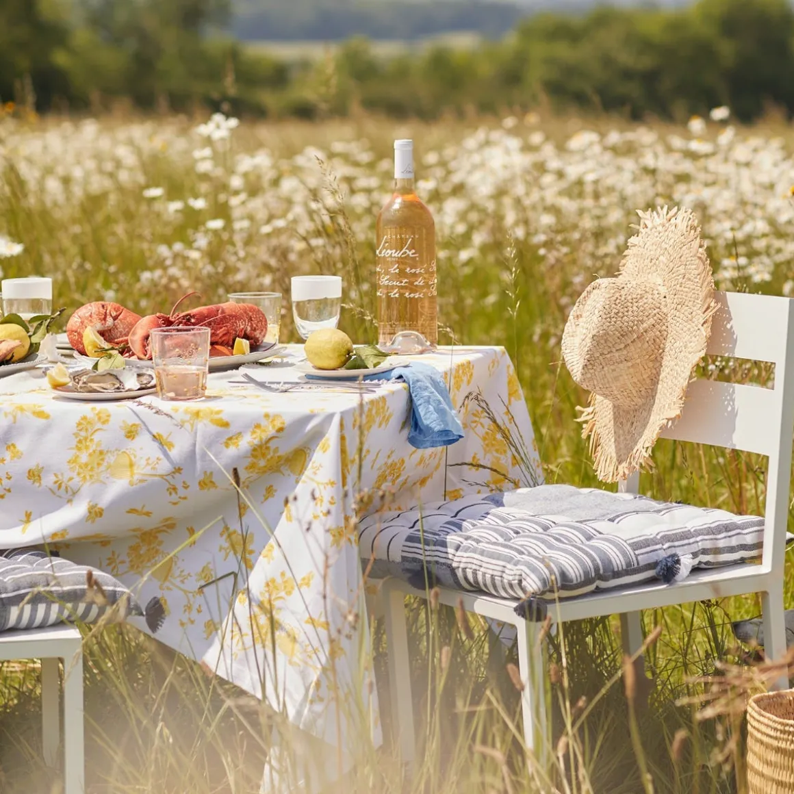 Daylesford Organic Tableware>Yellow Beehive Tabletop Set